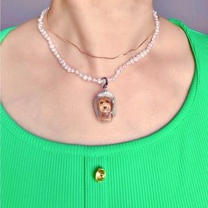 Meet your Posher, Anna